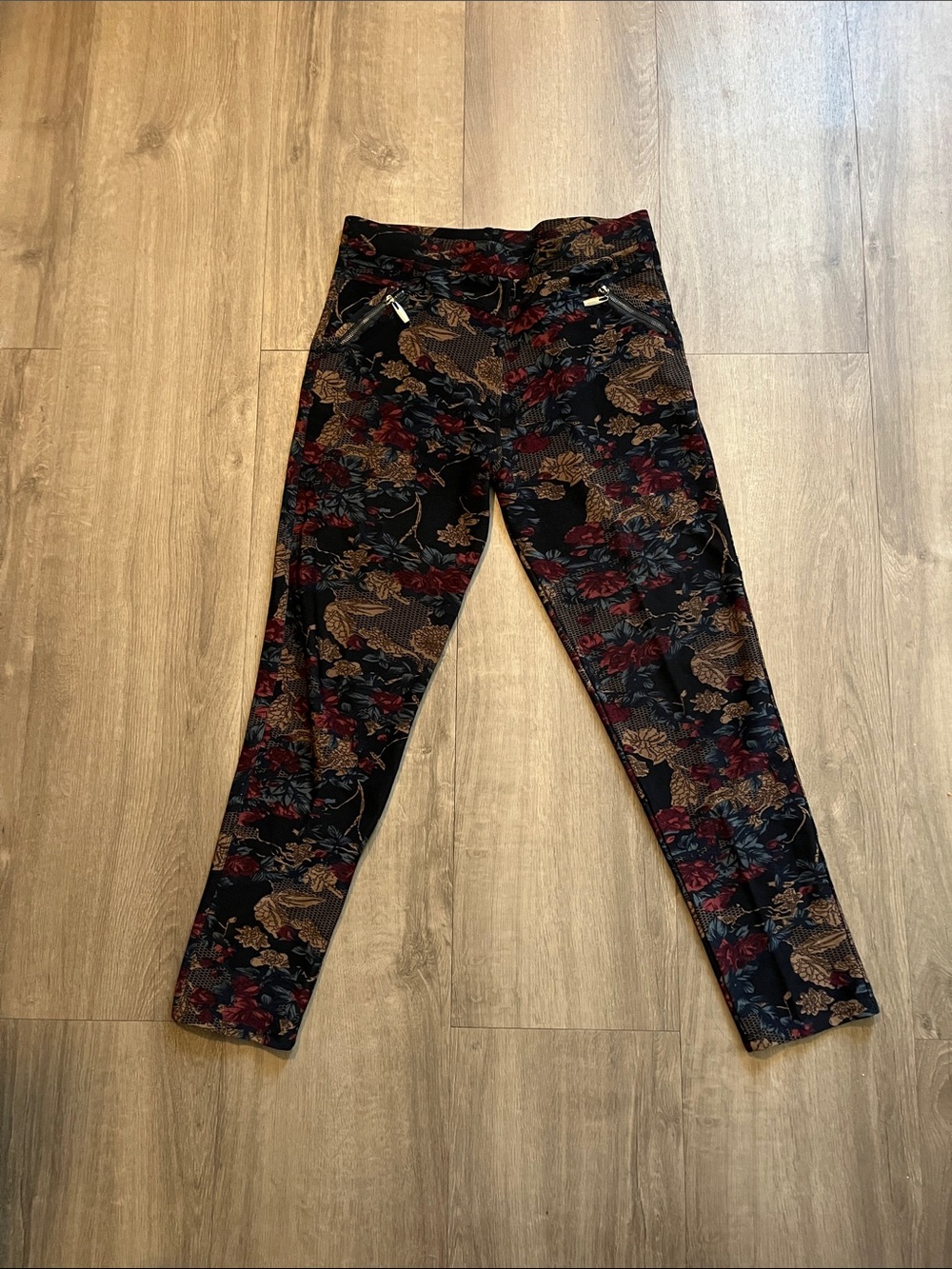 Coco + Carmen Black Floral-Print Chinos with Red & Brown Accents